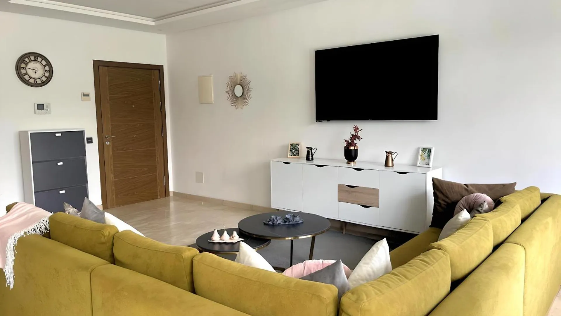 2 Bedrooms With Huge Terrace Access To The Pool Agadir Lejlighed
