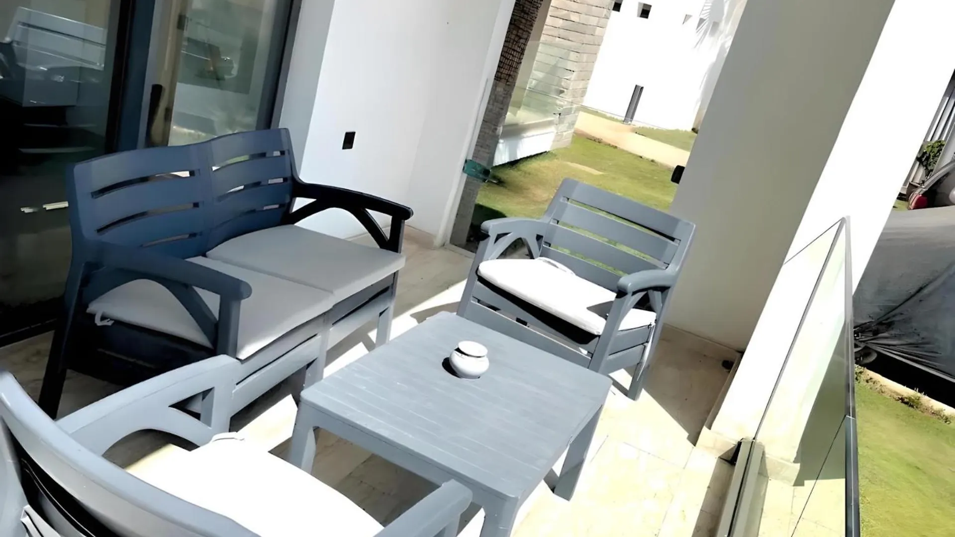 אגאדיר 2 Bedrooms With Huge Terrace Access To The Pool